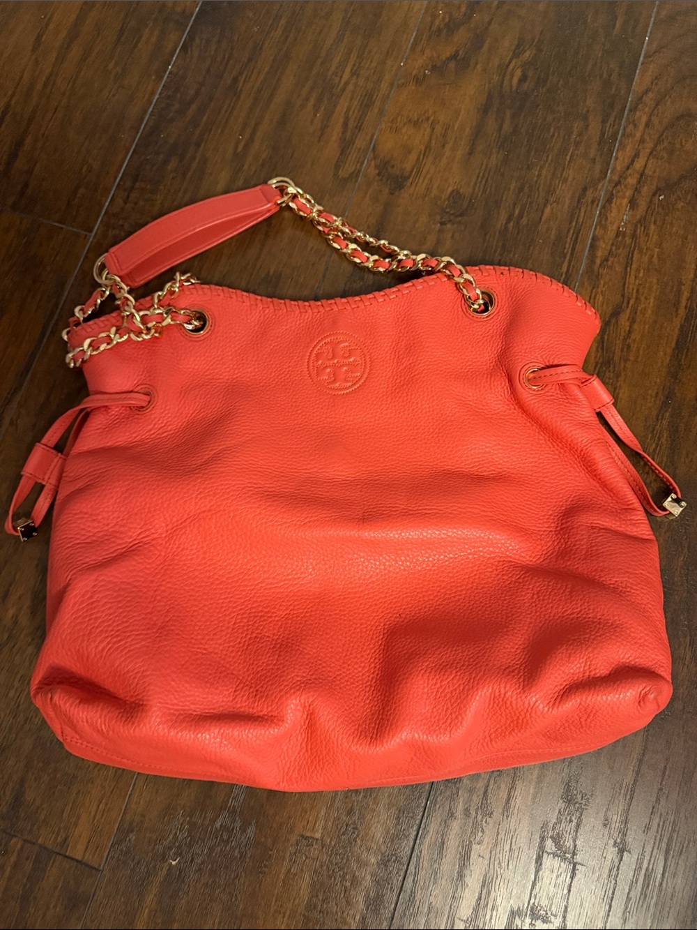 Tory Burch Coral Pebbled Leather Chain Shoulder Bag. Like new